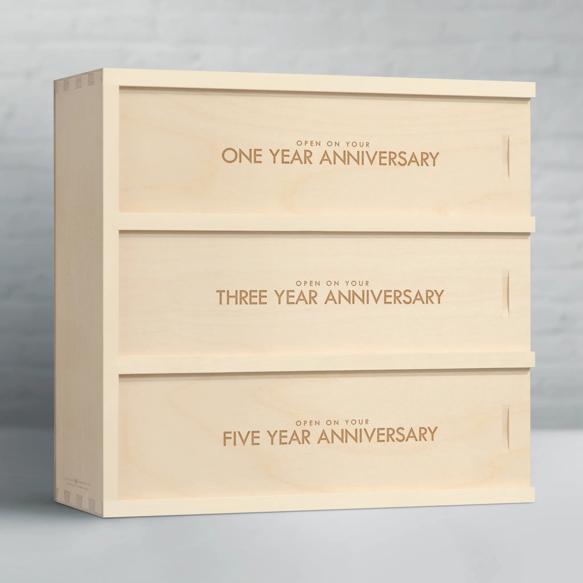 Anniversary Wine Box Classic Trio