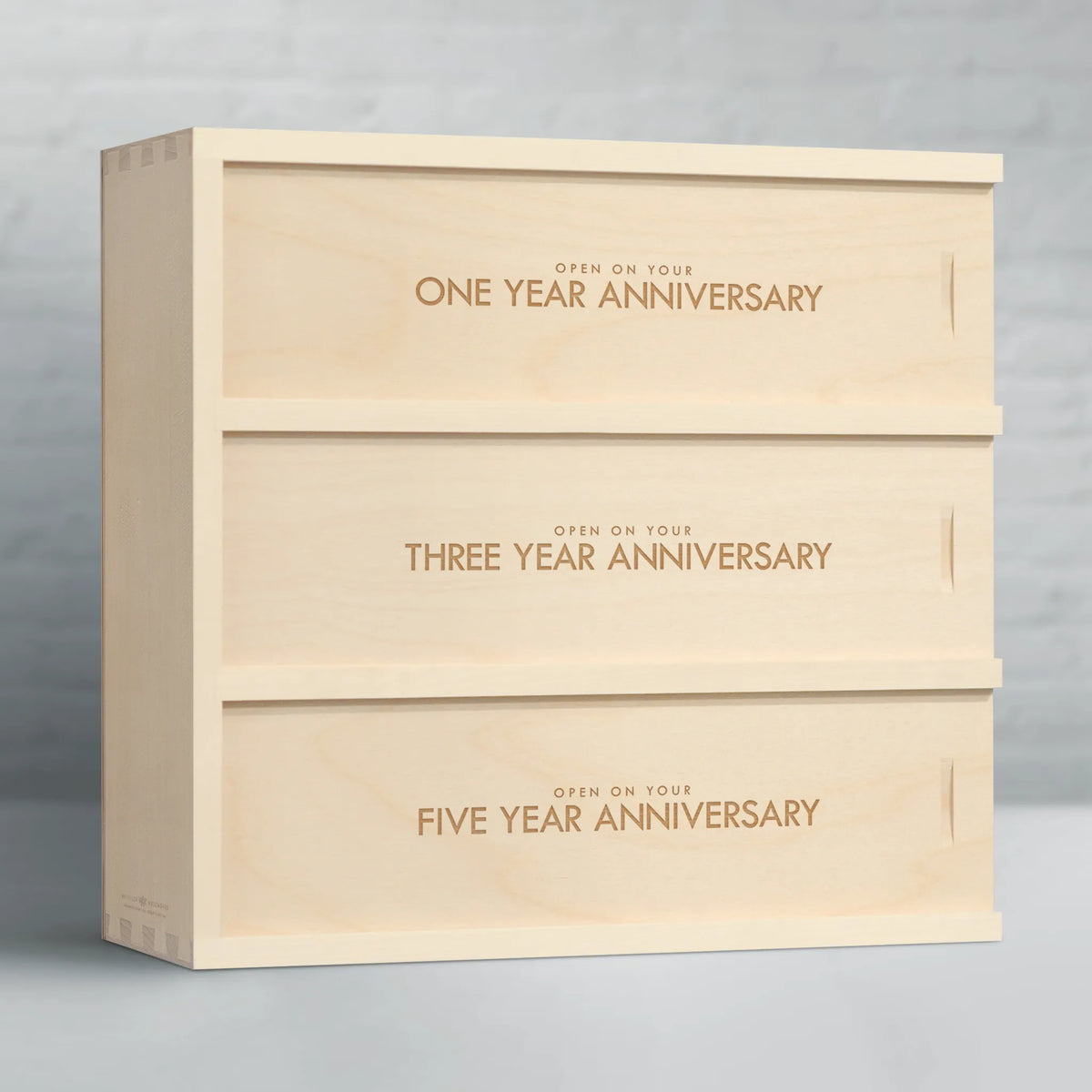 Classic_Trio_Anniversary_Wine_