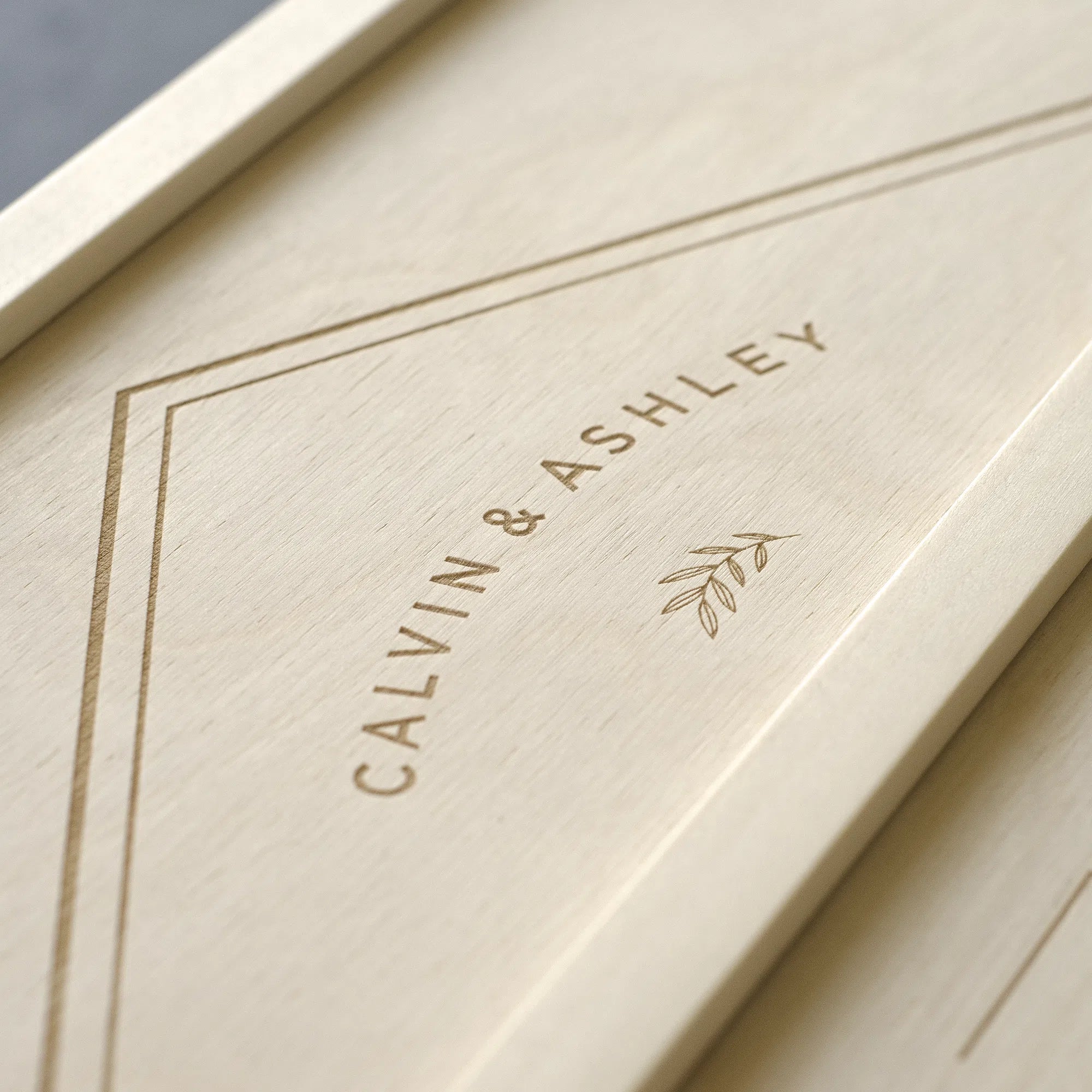 Cooperage Select Anniversary Wine Box Engraving Detail 2