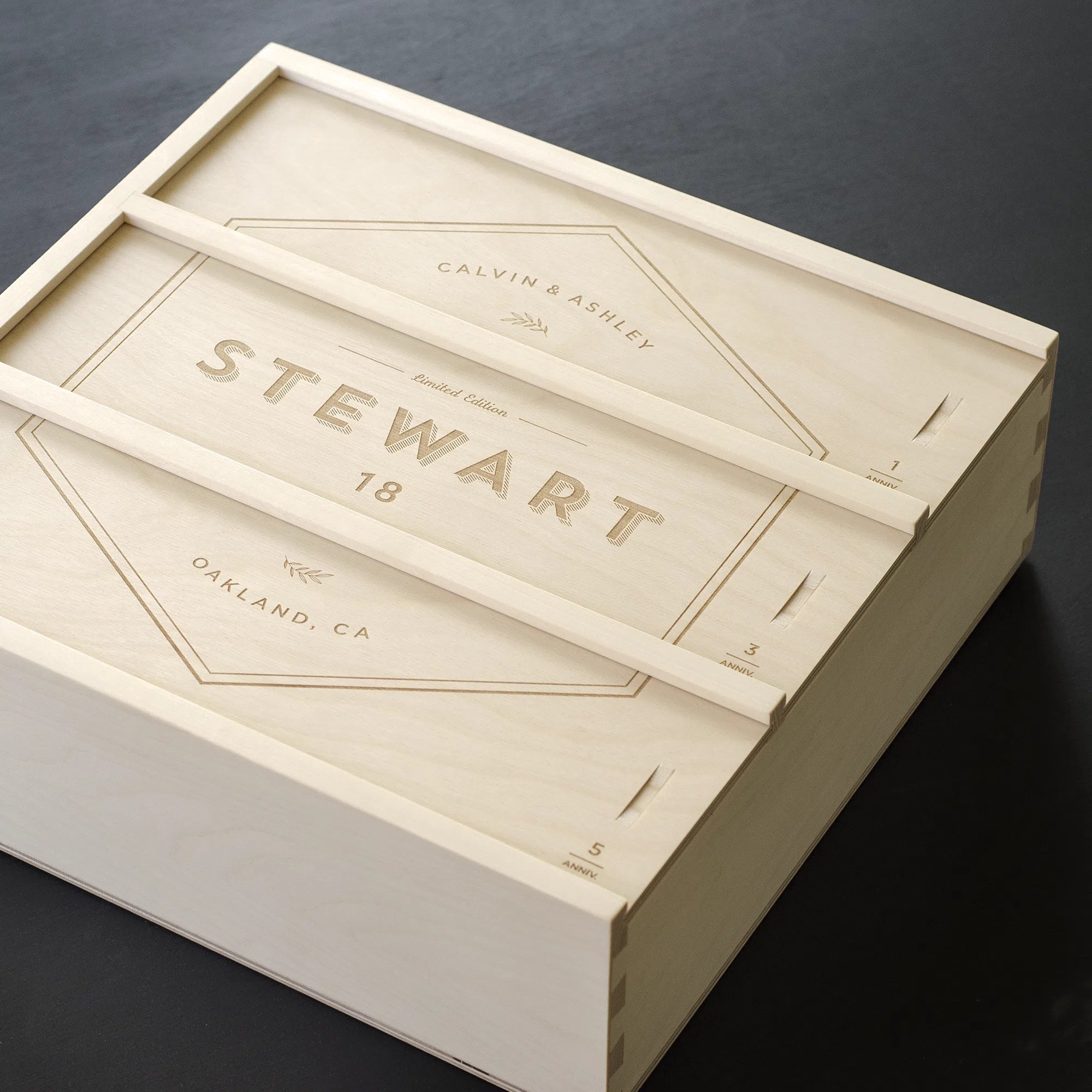 Cooperage Select Anniversary Wine Box Engraving Detail 5