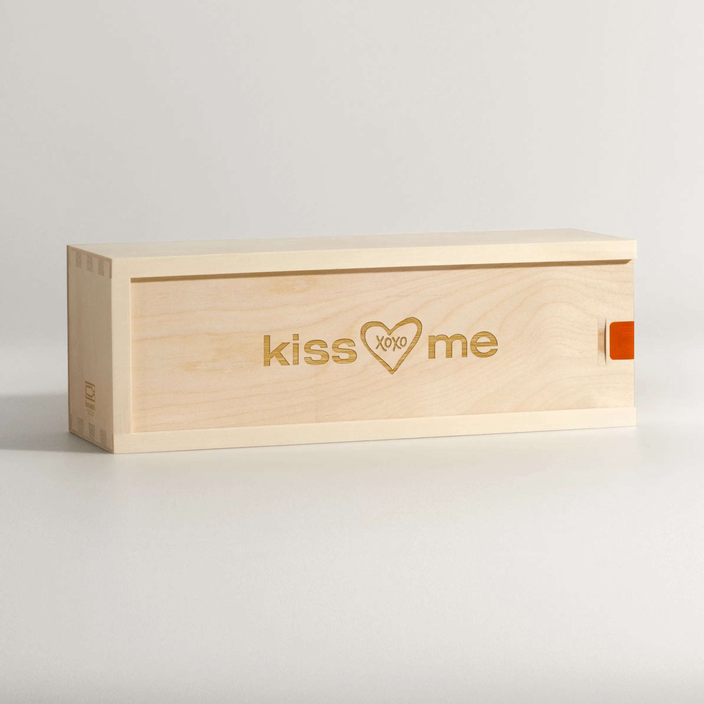 Kiss ❤️ Me Wine Box
