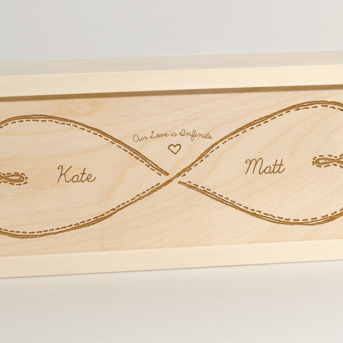 Infinite Love - Wine Box - Detail Image